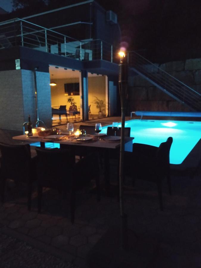 Colina Casa Bed & Breakfast *